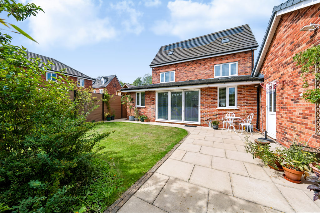 De Trafford Place Croston